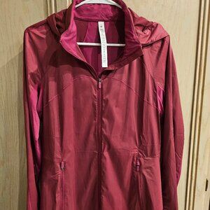 Lululemon jacket size 10